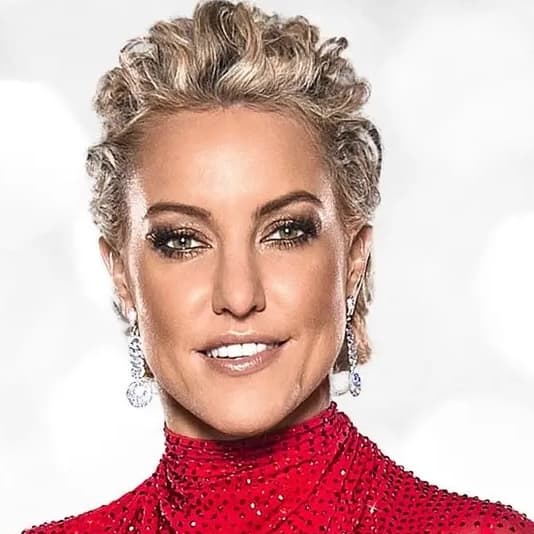 Natalie Lowe